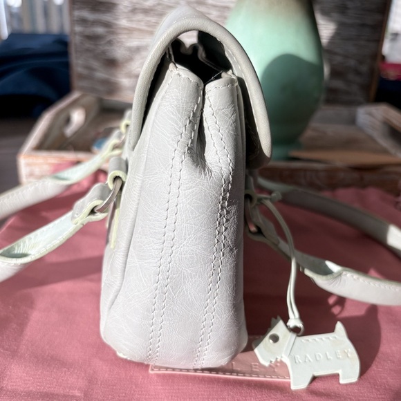 RADLEY LONDON Cream Satchel Bag - Picture 4 of 9